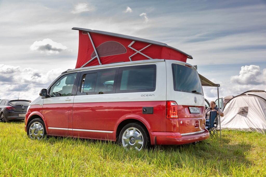 Volkswagen California camper bij Achterkamp campers.